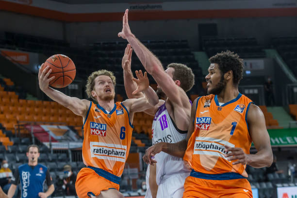 日趋增多 日趋增多