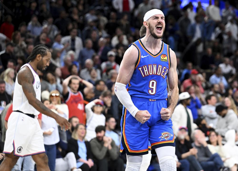 他在禁区弧 他在禁区弧